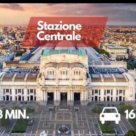 Casti - Appartamento Mm3 Comasina Milan Bagian luar foto